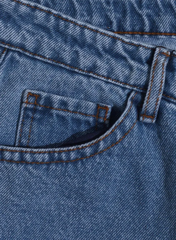 Design 6 Wide Jeans