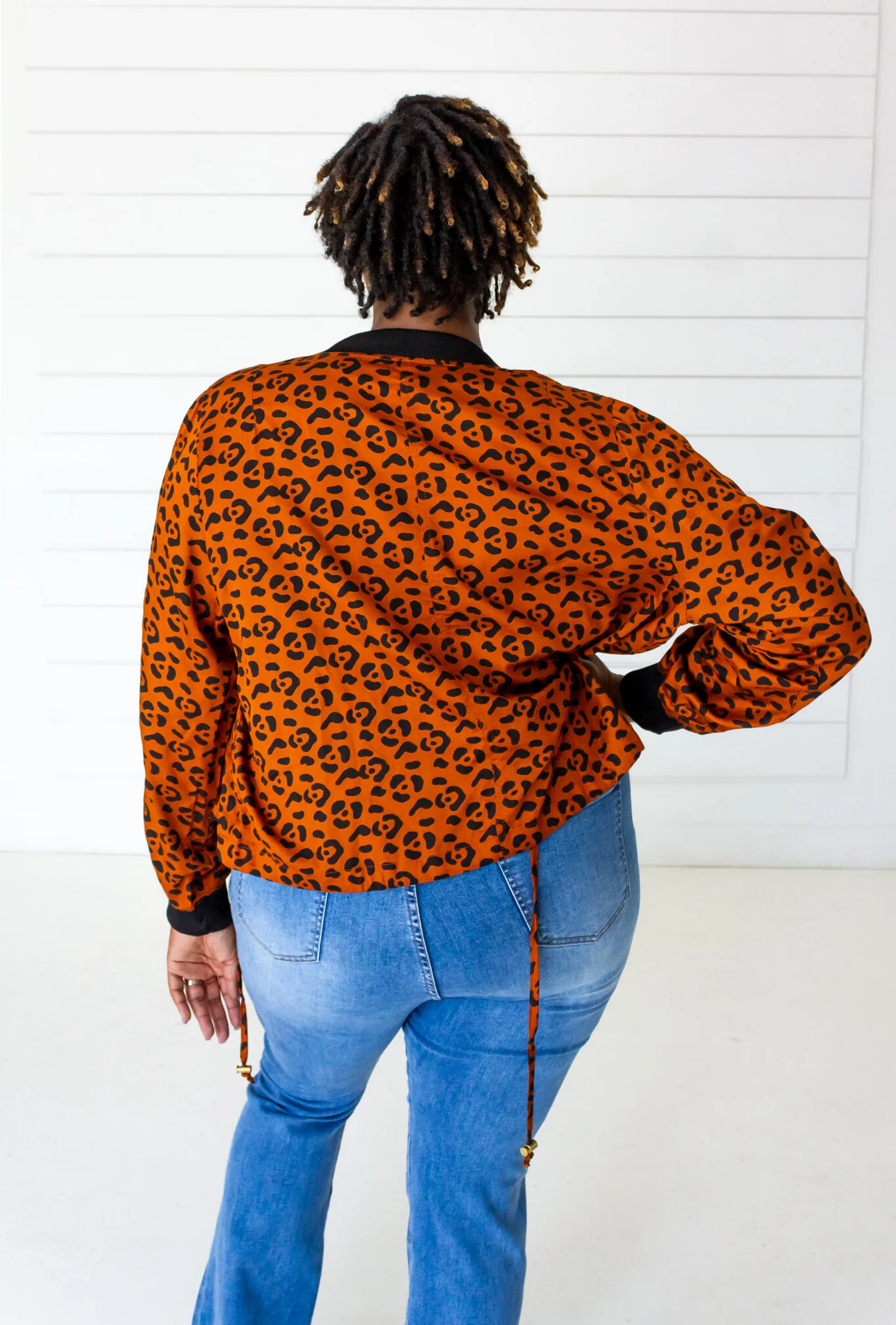Leopard Bomber in Sierra   Black